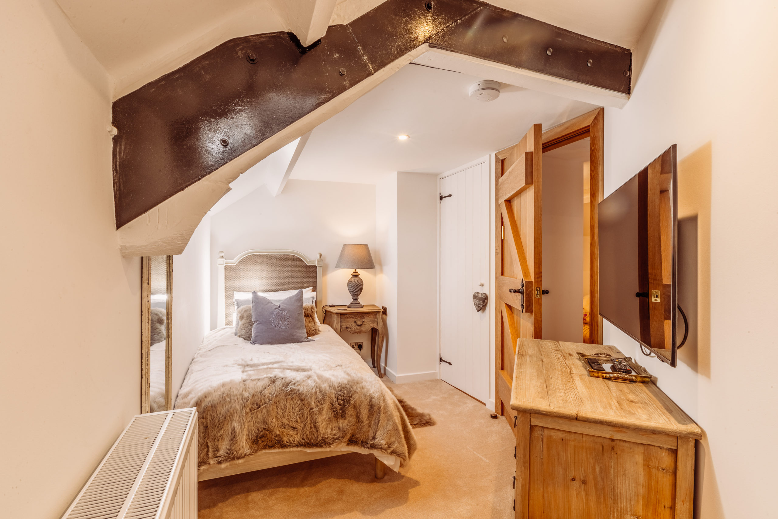 170922-Rose-Walls-Internals-24-scaled