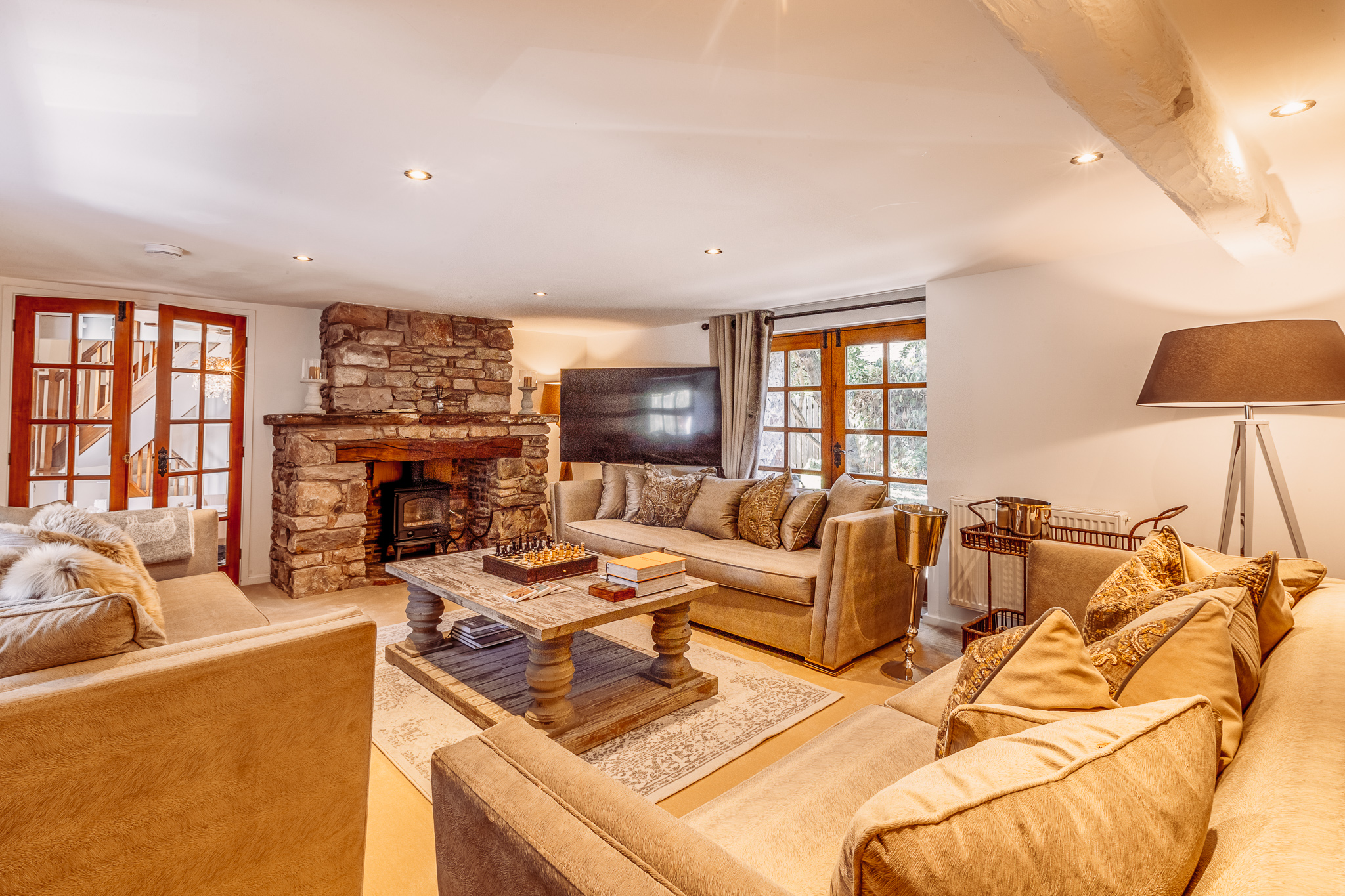 170922 Rose Walls Internals-3