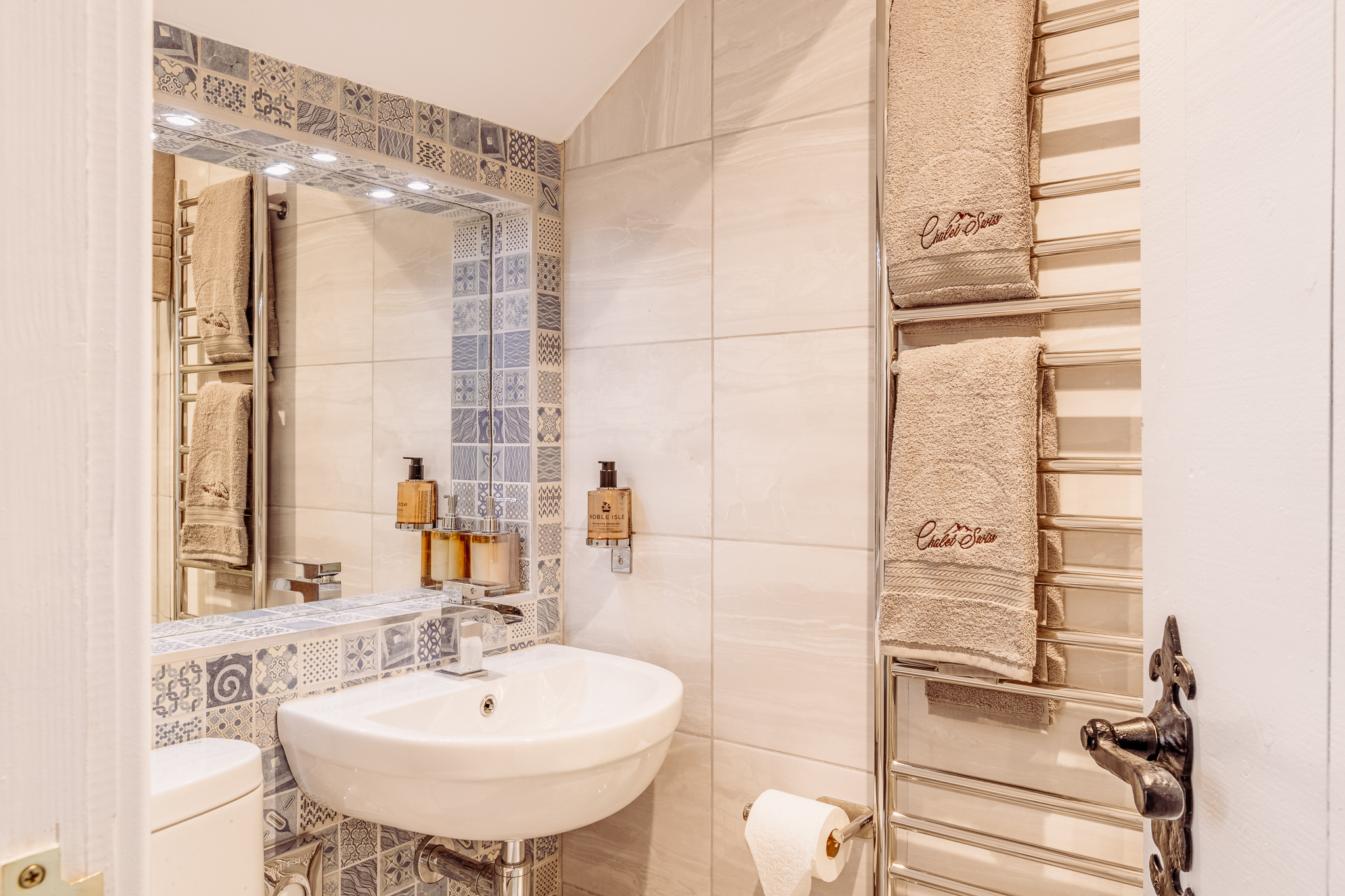 170922 Rose Walls Internals-31