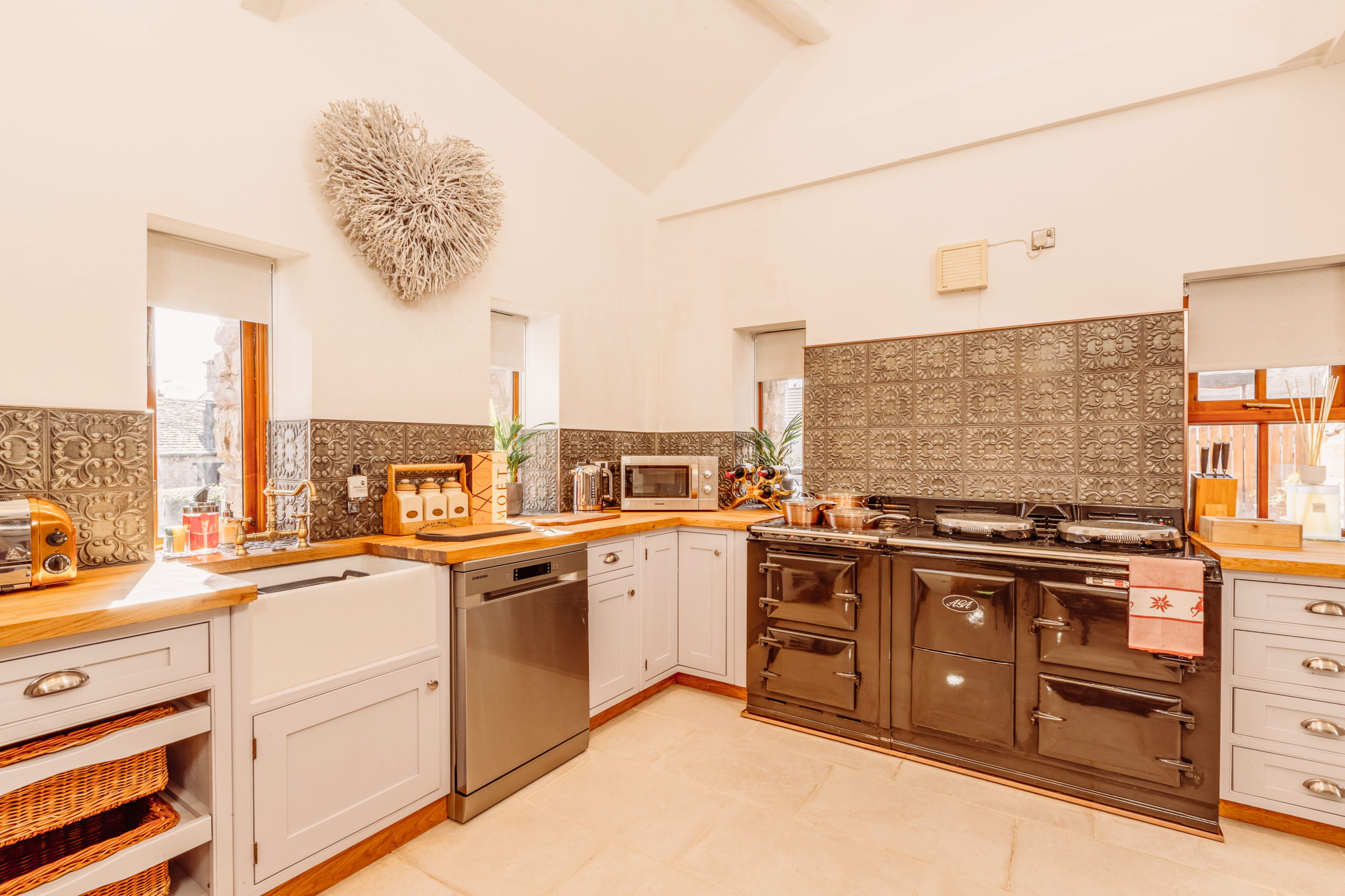 170922 Rose Walls Internals-39