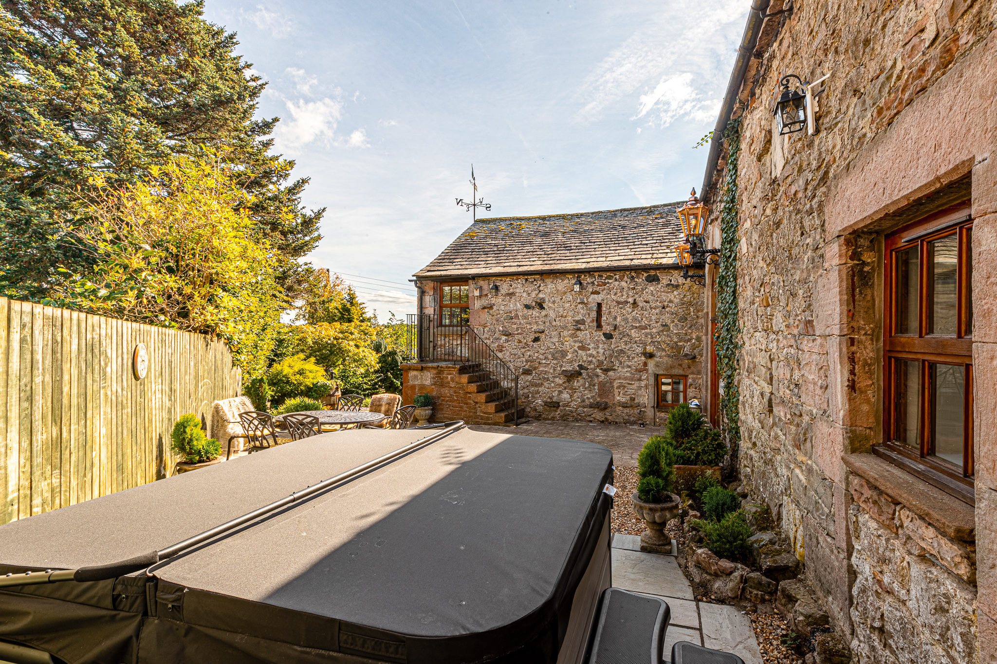 170922 Rose Walls Internals-51