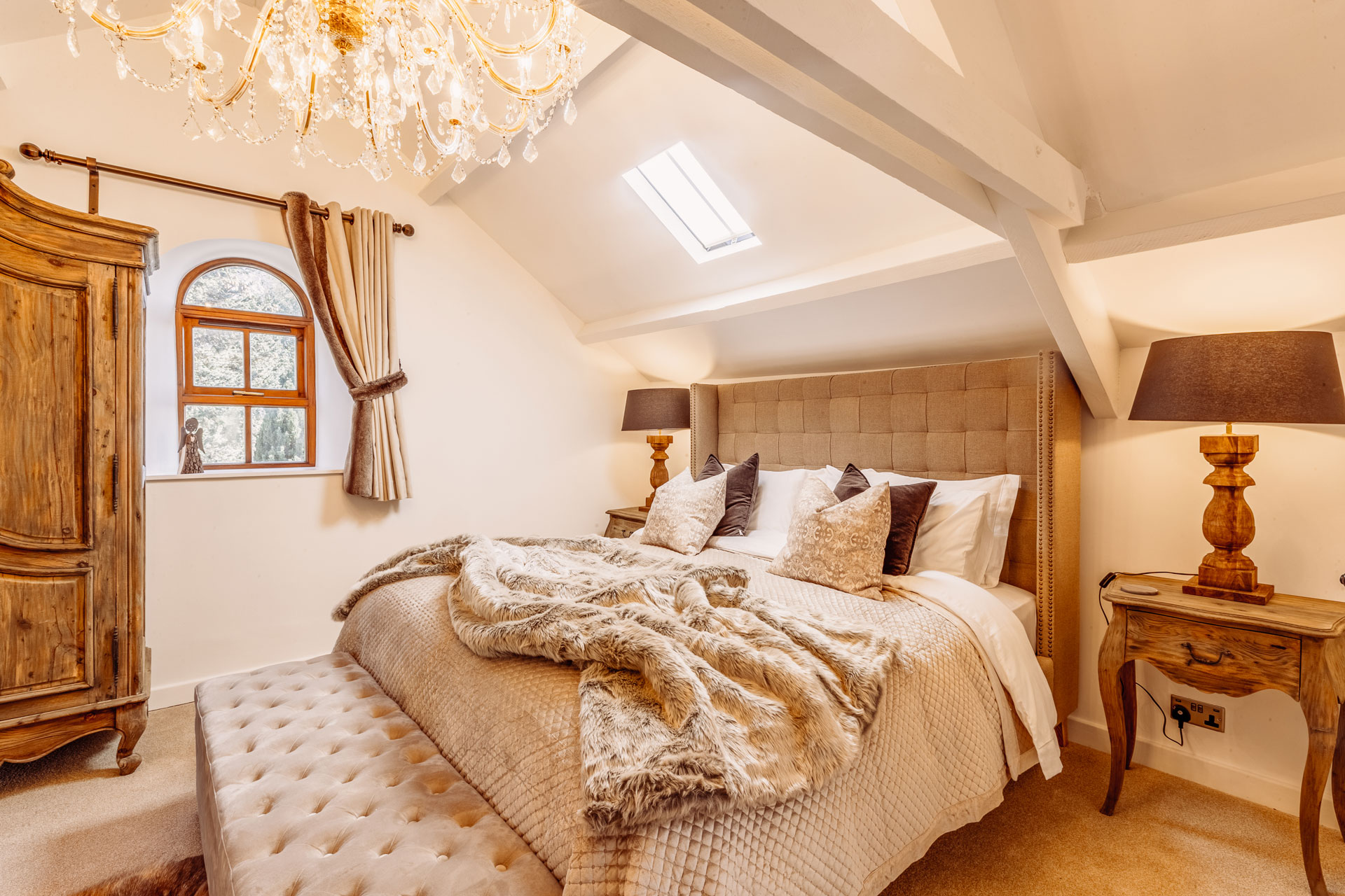 170922-Rose-Walls-Internals-21