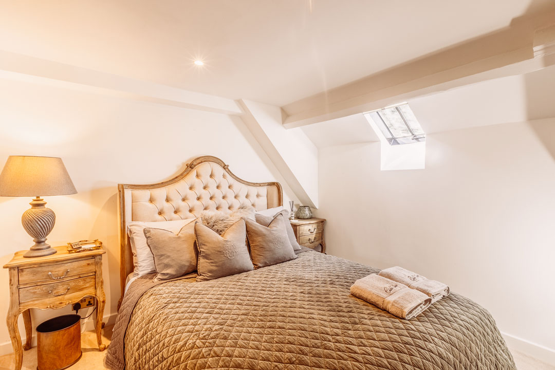 170922-Rose-Walls-Internals-28