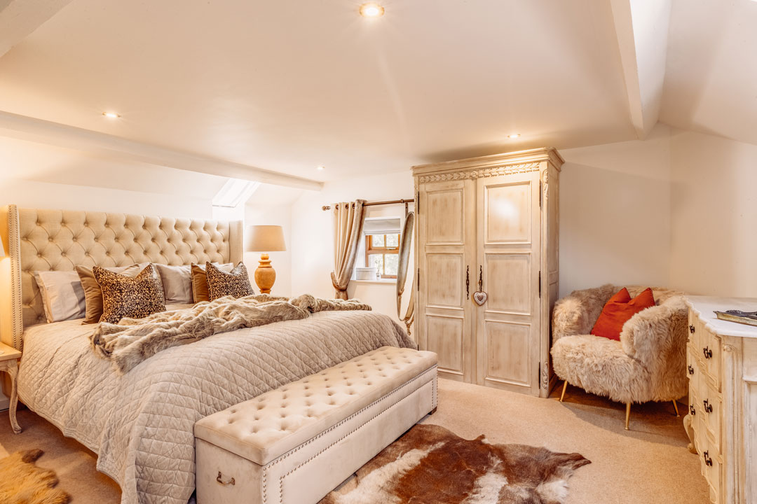 170922-Rose-Walls-Internals-32